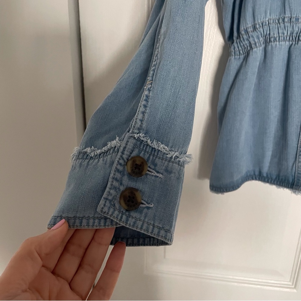 Tommy Bahama Light Blue Jean Jacket with Drawstring Waist - Picture 5 of 8